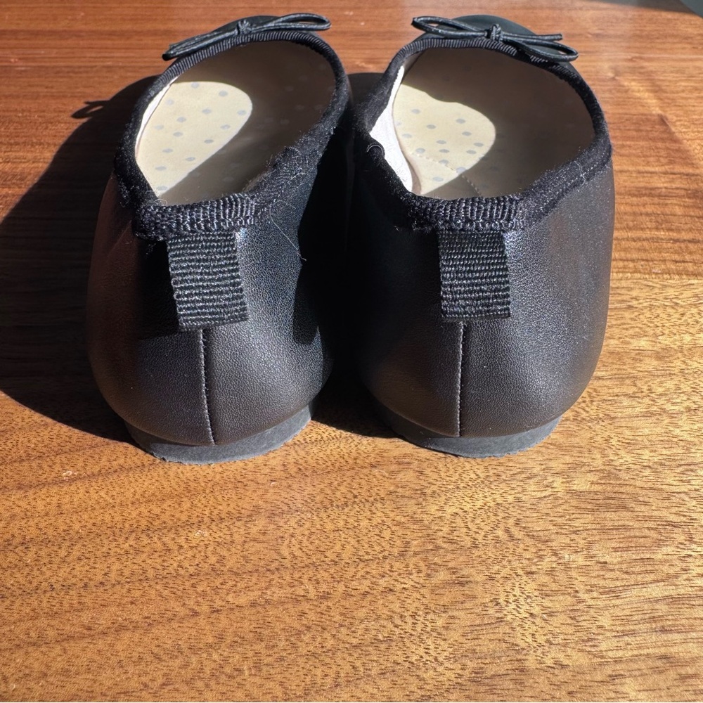 Cat & Jack Kids' Slip-On Ballet Flats in Black. Size 13 - Picture 8 of 9